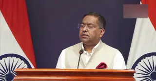 বাংলাদেশের প্রধানমন্ত্রীকে দ্বিপক্ষীয় সফরের জন্য আমন্ত্রণ জানিয়েছি: রণধীর জয়সওয়াল